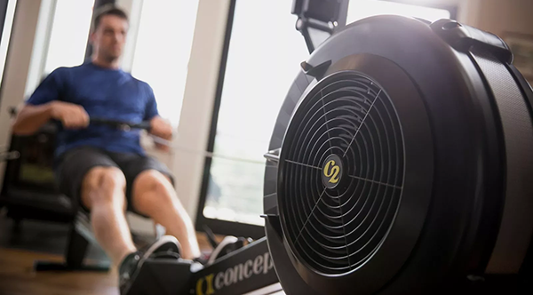 Rugklachten? Zo zet je RowErg en BikeErg in voor veilig herstel